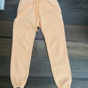 Talentless sweatpants in orange!
